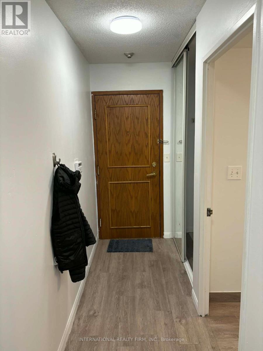 1912 - 8 Lee Centre Drive, Toronto, Ontario  M1H 3H8 - Photo 5 - E12685194