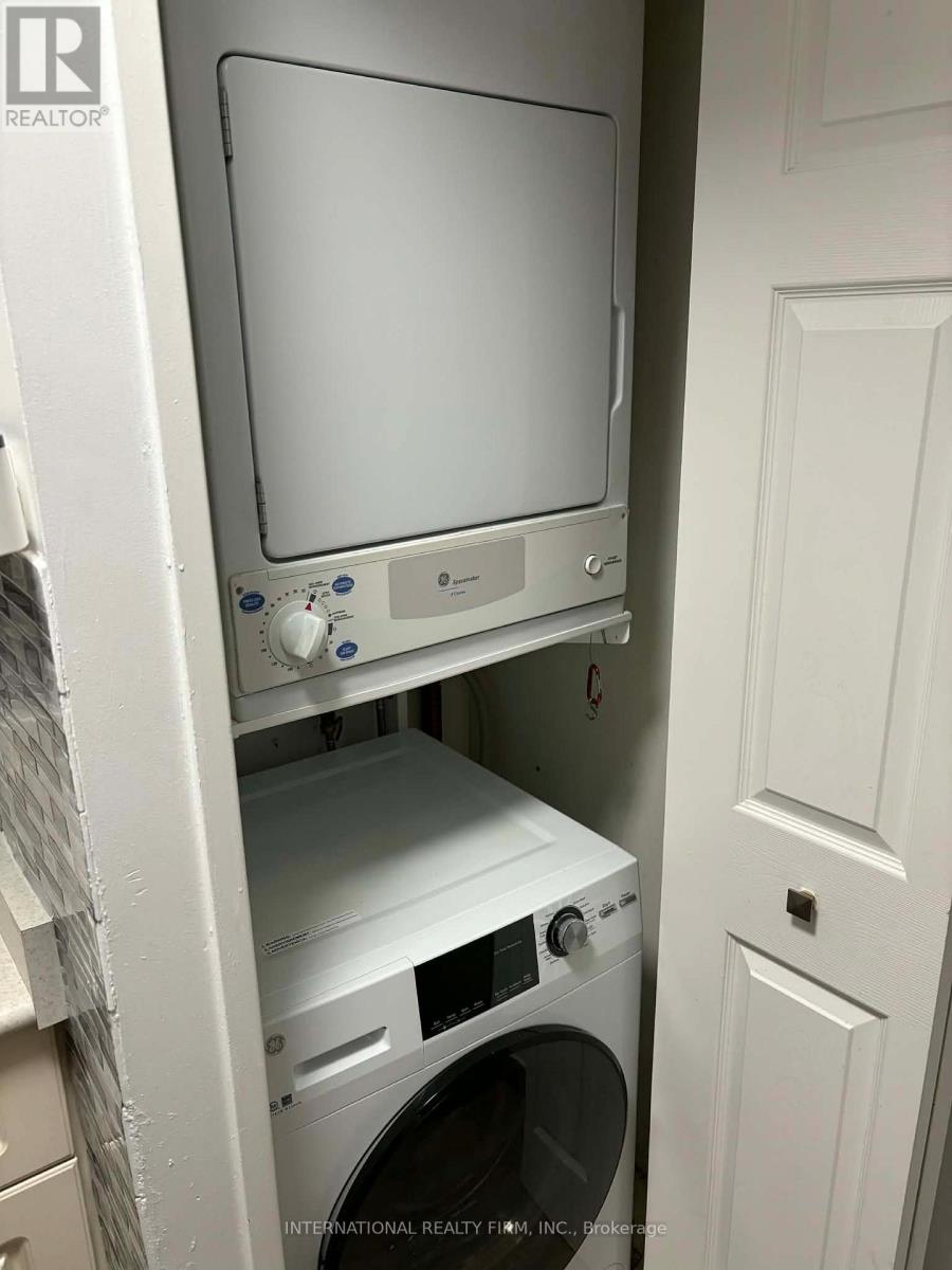 1912 - 8 Lee Centre Drive, Toronto, Ontario  M1H 3H8 - Photo 8 - E12685194