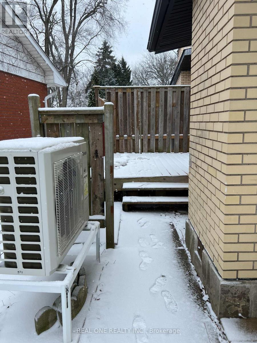 566 Middlewoods Drive, London North, Ontario  N6G 1W4 - Photo 46 - X12674716