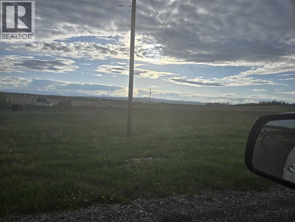 42229 Weedon Trail, Rural Rocky View County, Alberta  T4C 3A2 - Photo 9 - A2270949