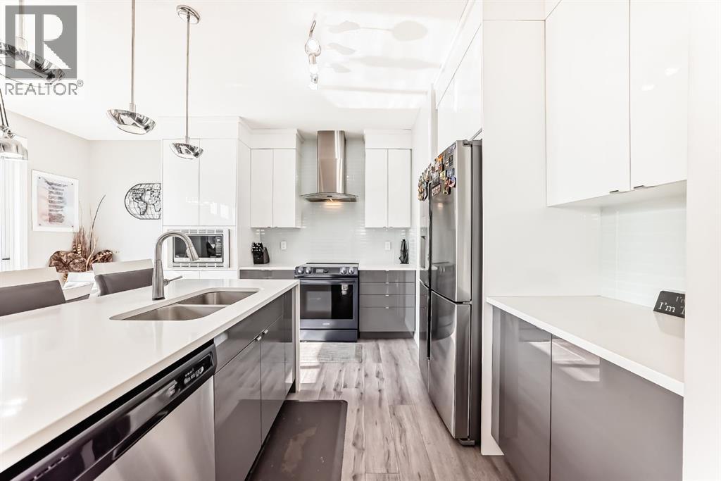 127 Carrington Crescent Nw, Calgary, Alberta  T3P 1R2 - Photo 9 - A2276277