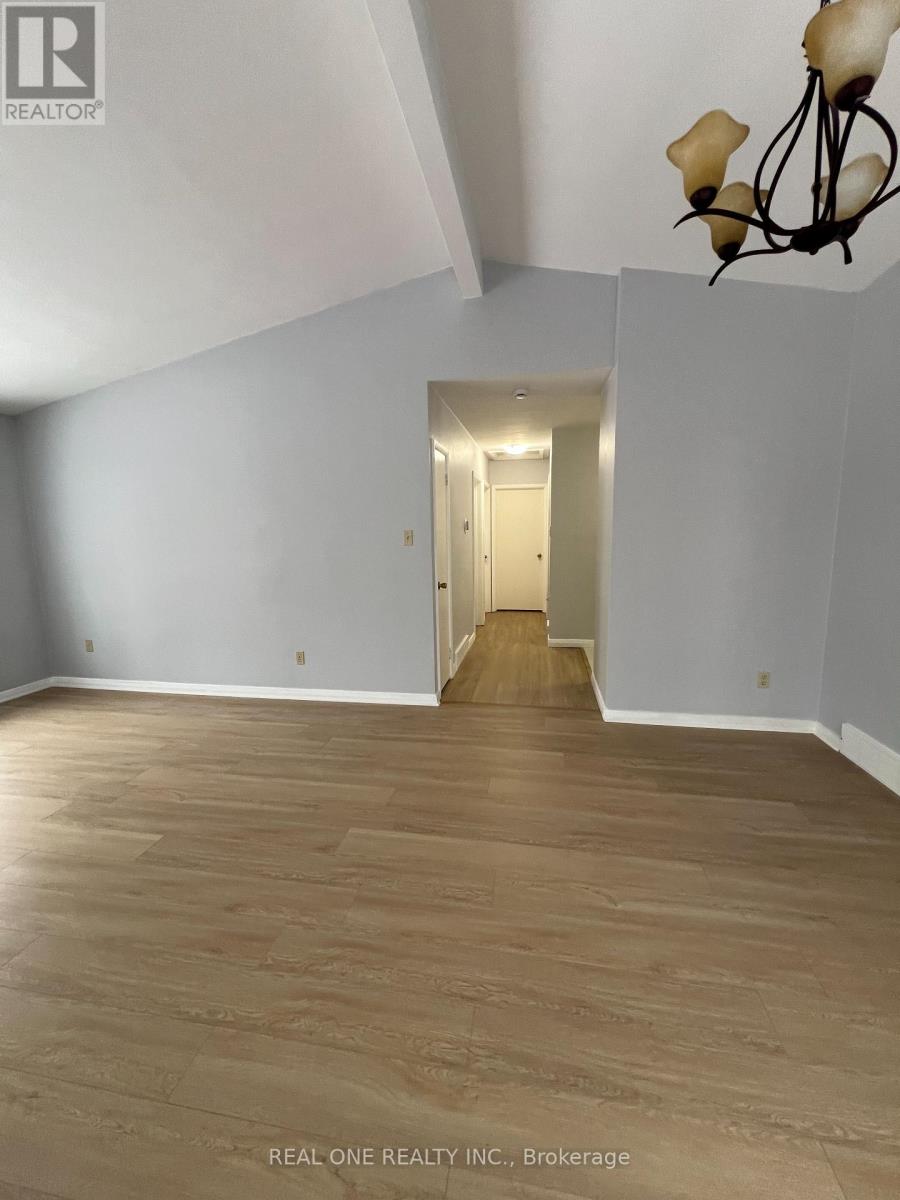 566 Middlewoods Drive, London North, Ontario  N6G 1W4 - Photo 13 - X12674716