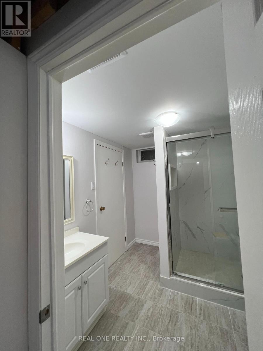 566 Middlewoods Drive, London North, Ontario  N6G 1W4 - Photo 40 - X12674716