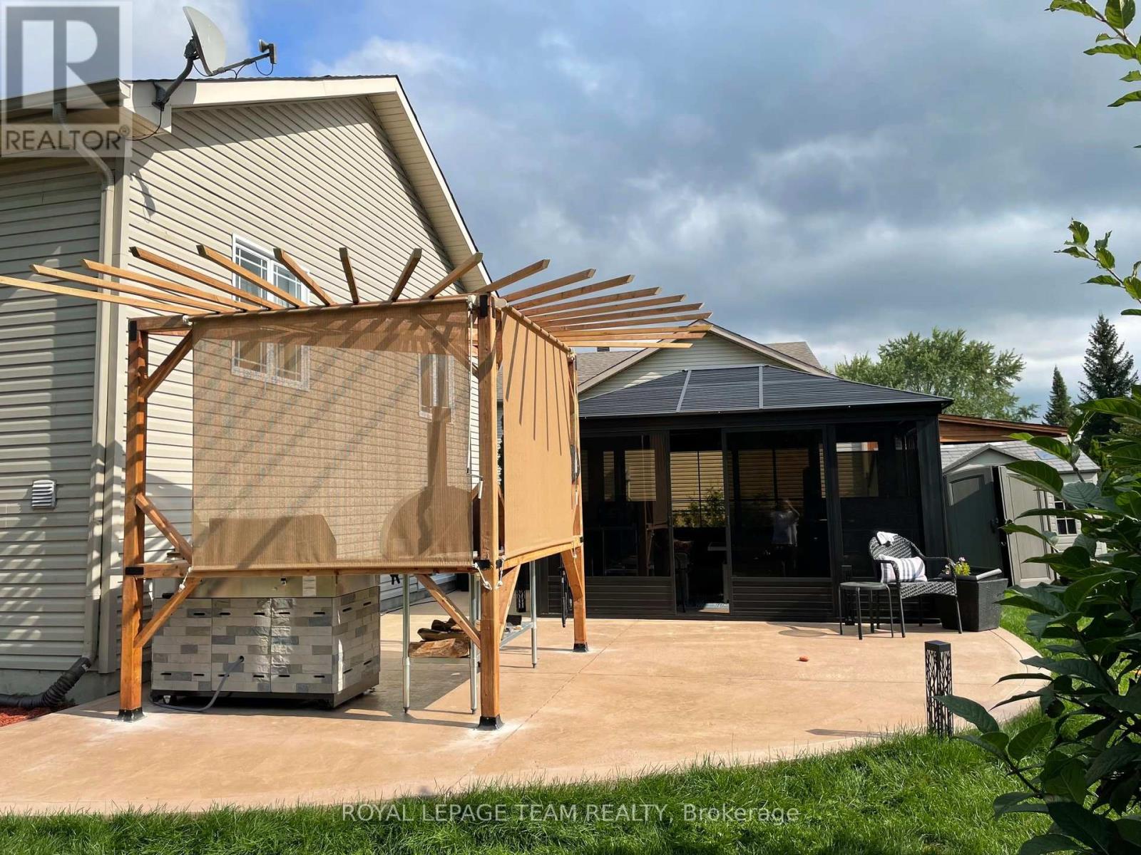 4298 Schell Street, South Dundas, Ontario  K0C 2H0 - Photo 14 - X12685214