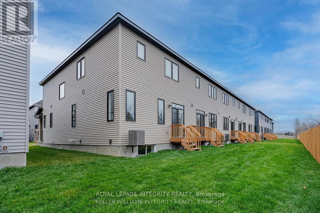 275 Elsie Macgill Walk, Ottawa, Ontario  K2W 0L2 - Photo 30 - X12685218