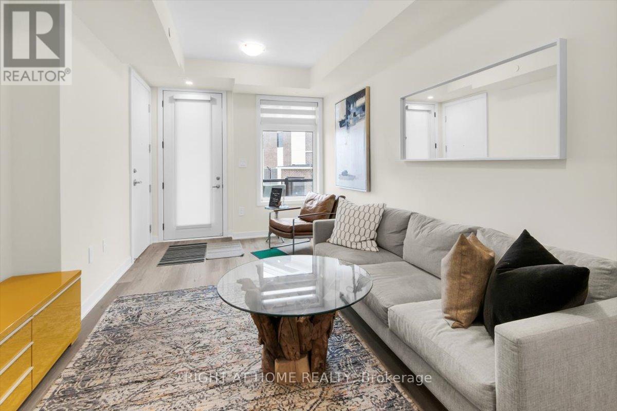 221 - 755 Omega Drive, Pickering, Ontario  L1V 0H1 - Photo 4 - E12684978