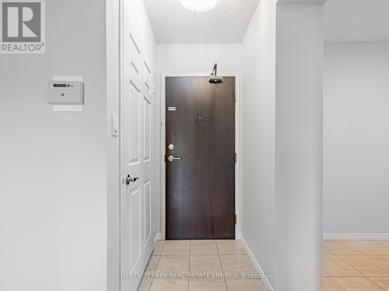 203 - 35 Empress Avenue, Toronto, Ontario  M2N 6T3 - Photo 17 - C12685228