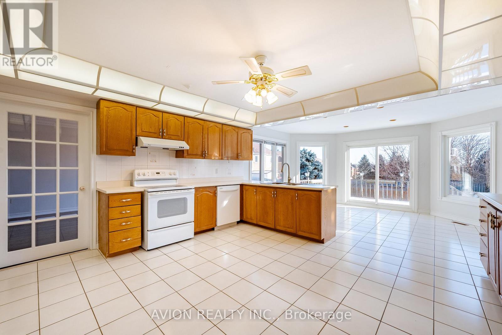 103 Spadina Road, Richmond Hill, Ontario  L4B 2Y9 - Photo 15 - N12685210