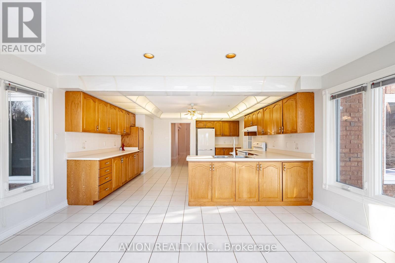 103 Spadina Road, Richmond Hill, Ontario  L4B 2Y9 - Photo 16 - N12685210