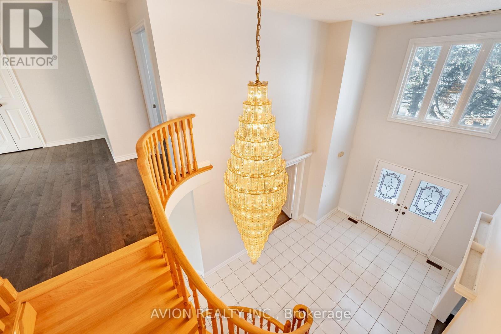 103 Spadina Road, Richmond Hill, Ontario  L4B 2Y9 - Photo 5 - N12685210