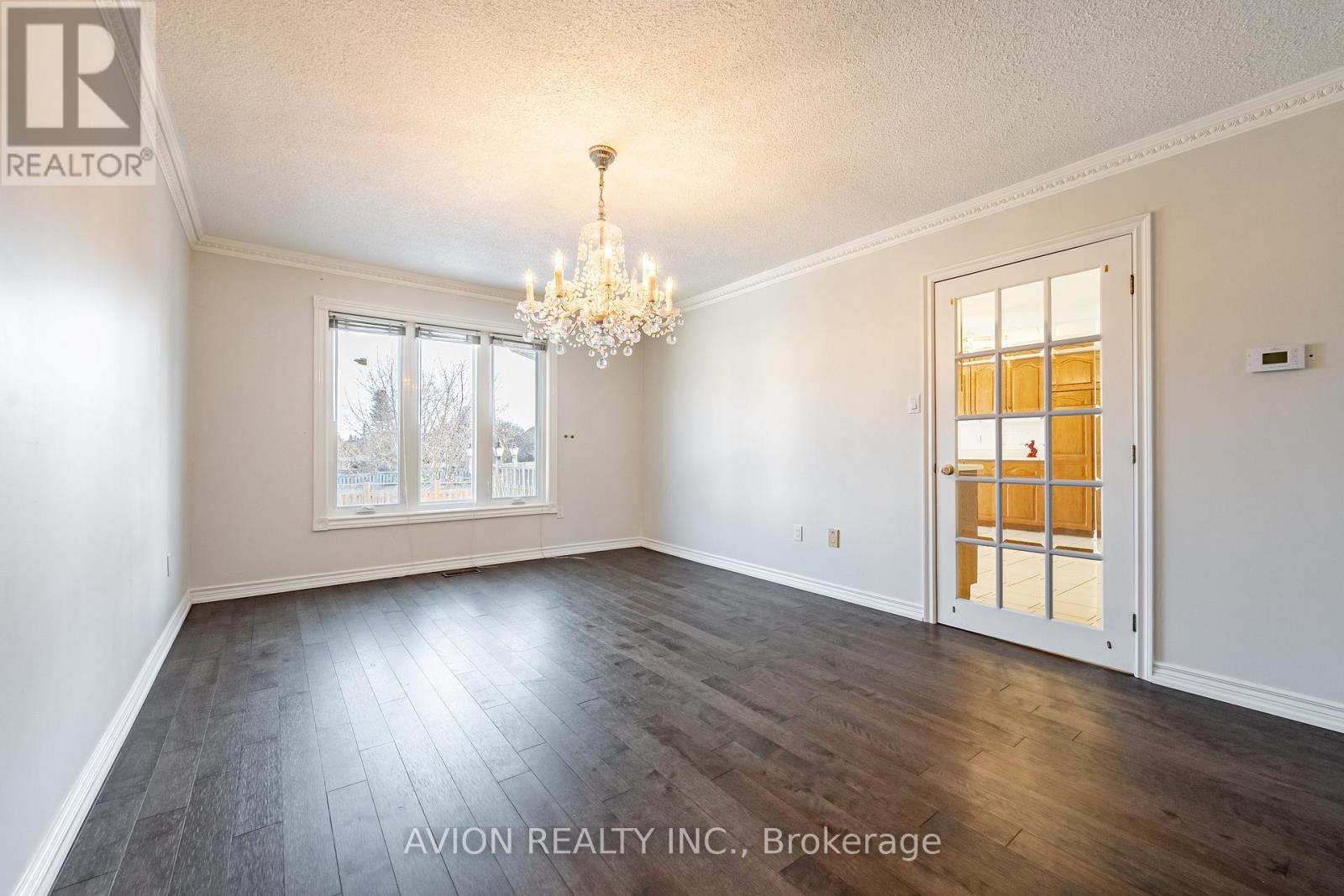 103 Spadina Road, Richmond Hill, Ontario  L4B 2Y9 - Photo 6 - N12685210