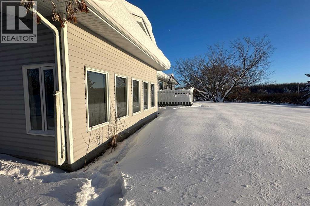 111, 59528 Range Road 55, Rural Barrhead No. 11, Alberta  T7N 1N3 - Photo 9 - A2276333