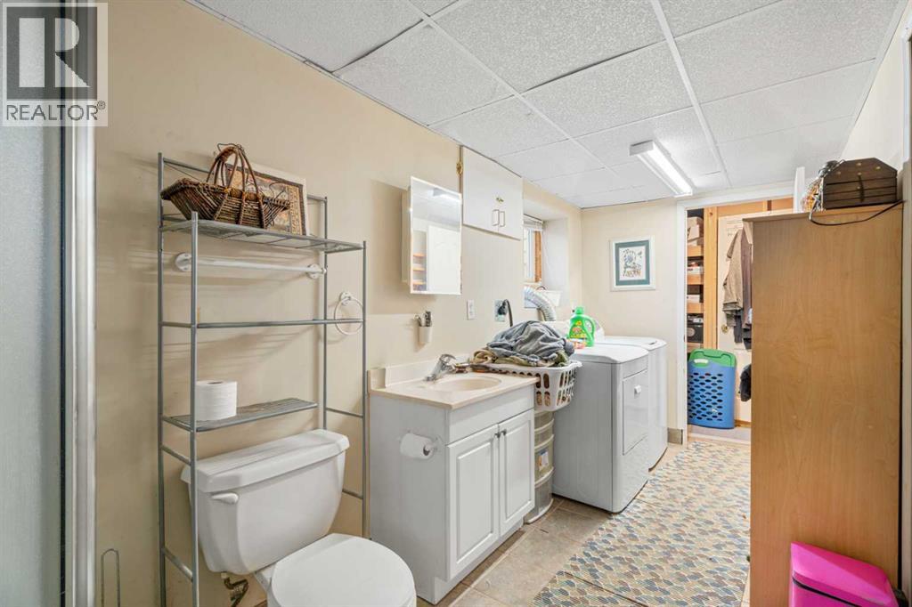 7417 24 Street Se, Calgary, Alberta  T2C 0Y7 - Photo 14 - A2268571