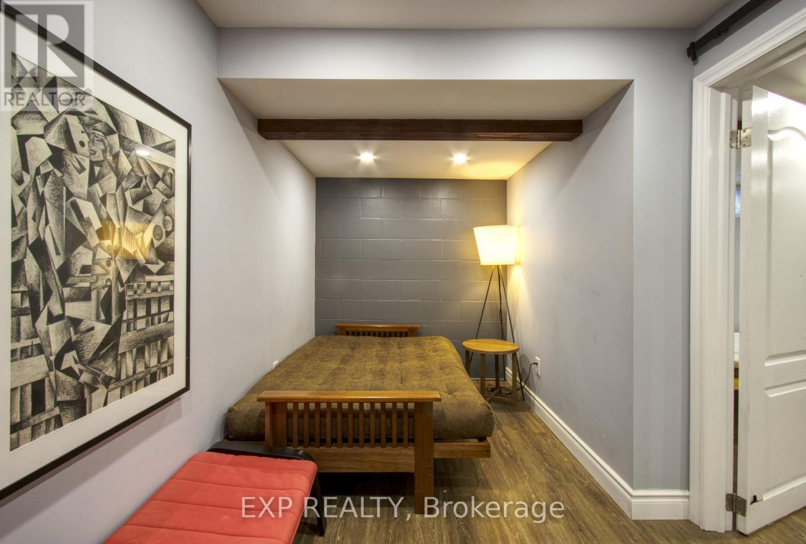 27 Groeger Road, Huntsville, Ontario  P1H 2J4 - Photo 21 - X12685234