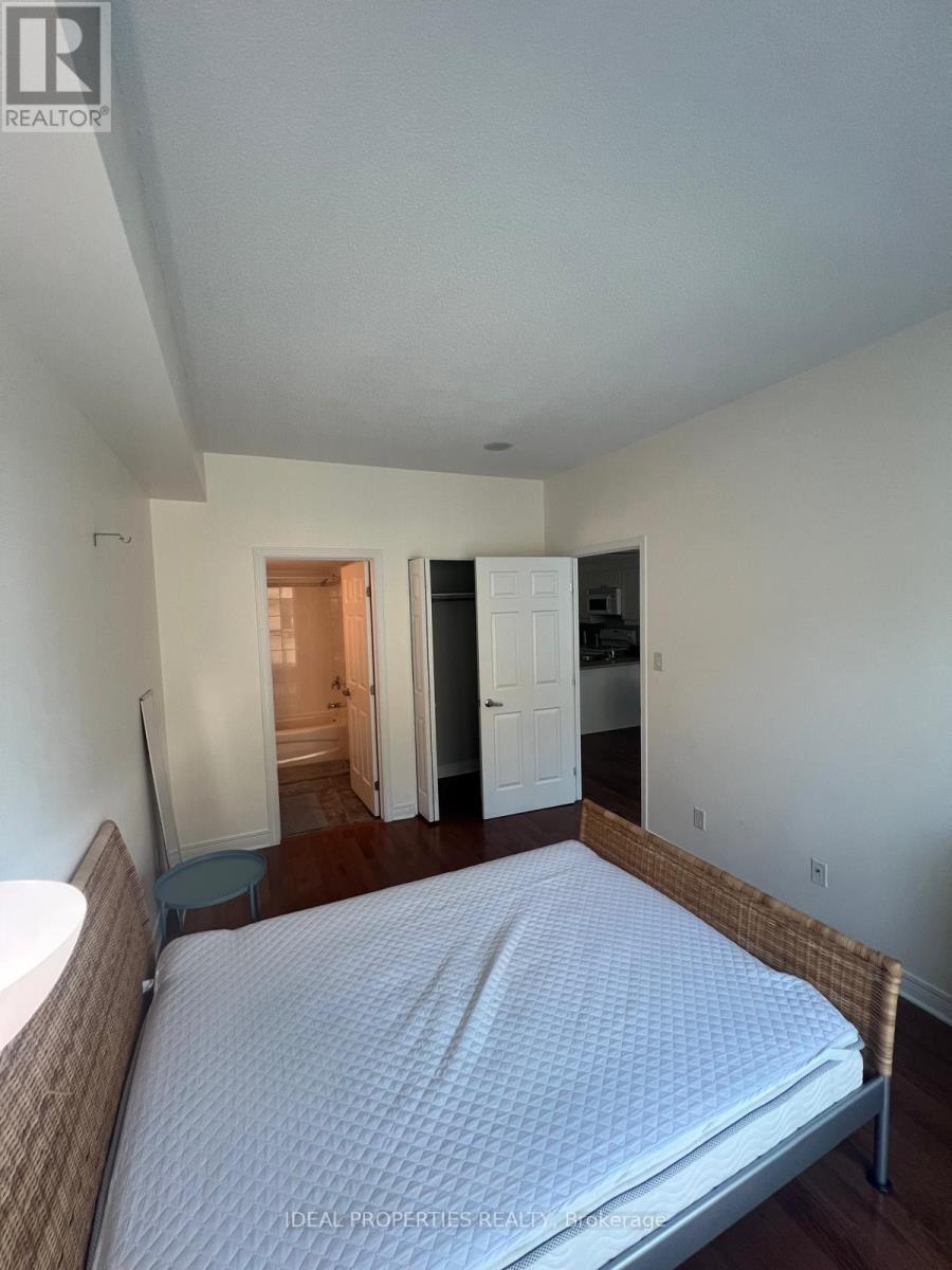 207 - 134 York Street E, Ottawa, Ontario  K1N 1K8 - Photo 12 - X12685236