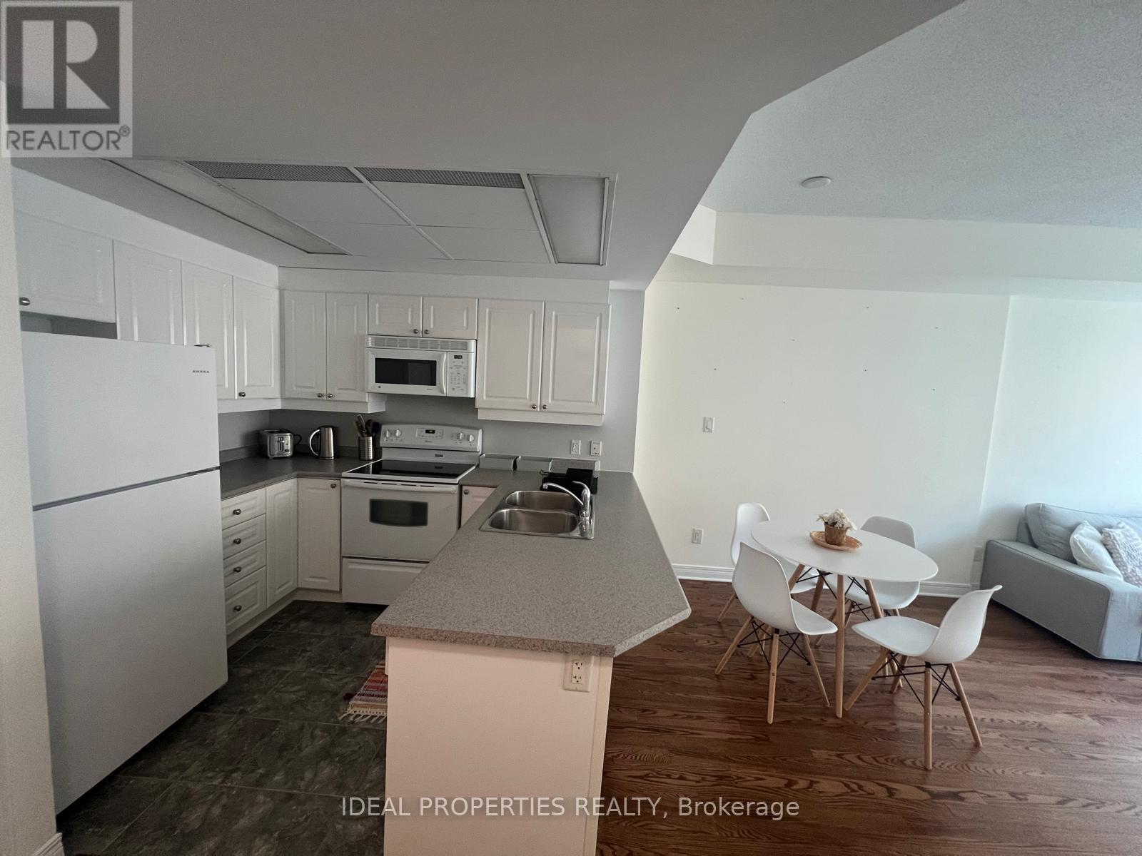 207 - 134 York Street E, Ottawa, Ontario  K1N 1K8 - Photo 15 - X12685236