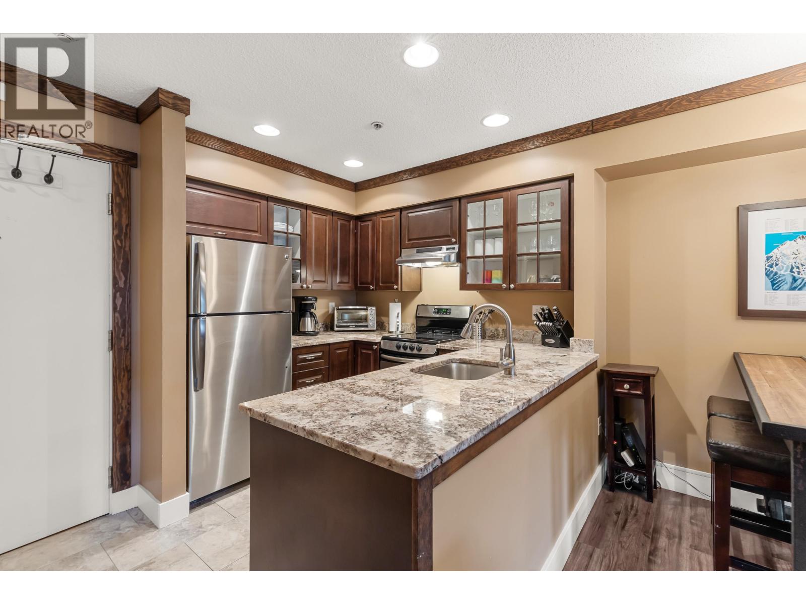 207 2050 Lake Placid Road, Whistler, British Columbia  V8E 0A8 - Photo 5 - R3078101