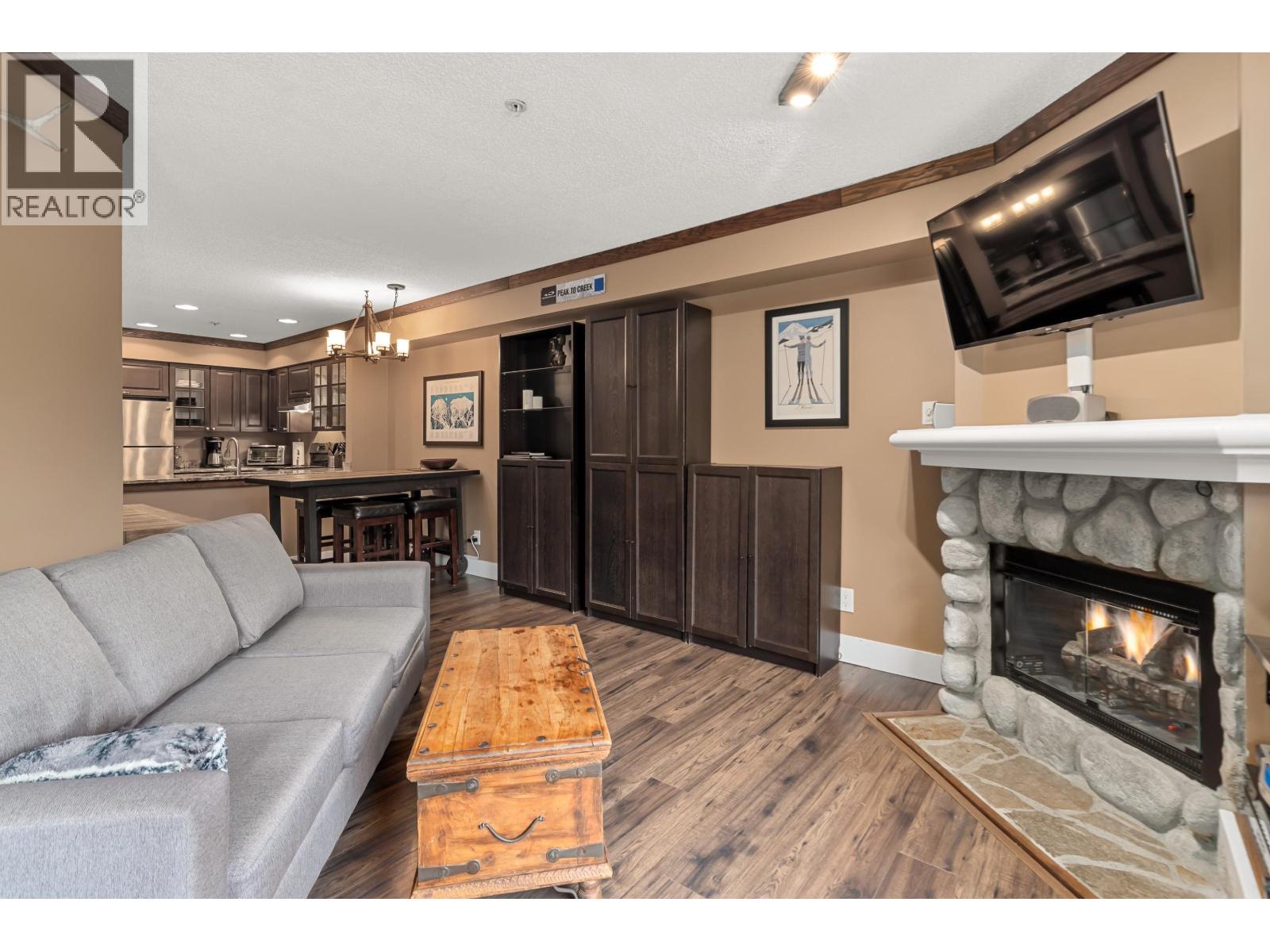 207 2050 Lake Placid Road, Whistler, British Columbia  V8E 0A8 - Photo 9 - R3078101