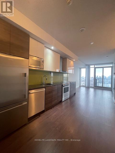 3307 - 121 Mcmahon Drive, Toronto, Ontario  M2K 0C1 - Photo 1 - C12685238