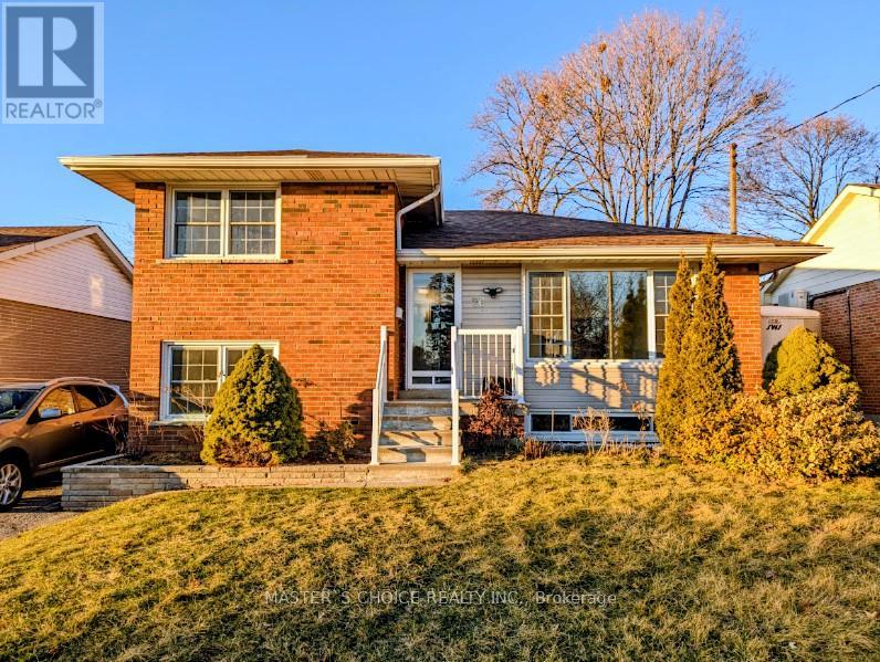 UPPER - 26 HEATHERINGTON DRIVE, Toronto, Ontario