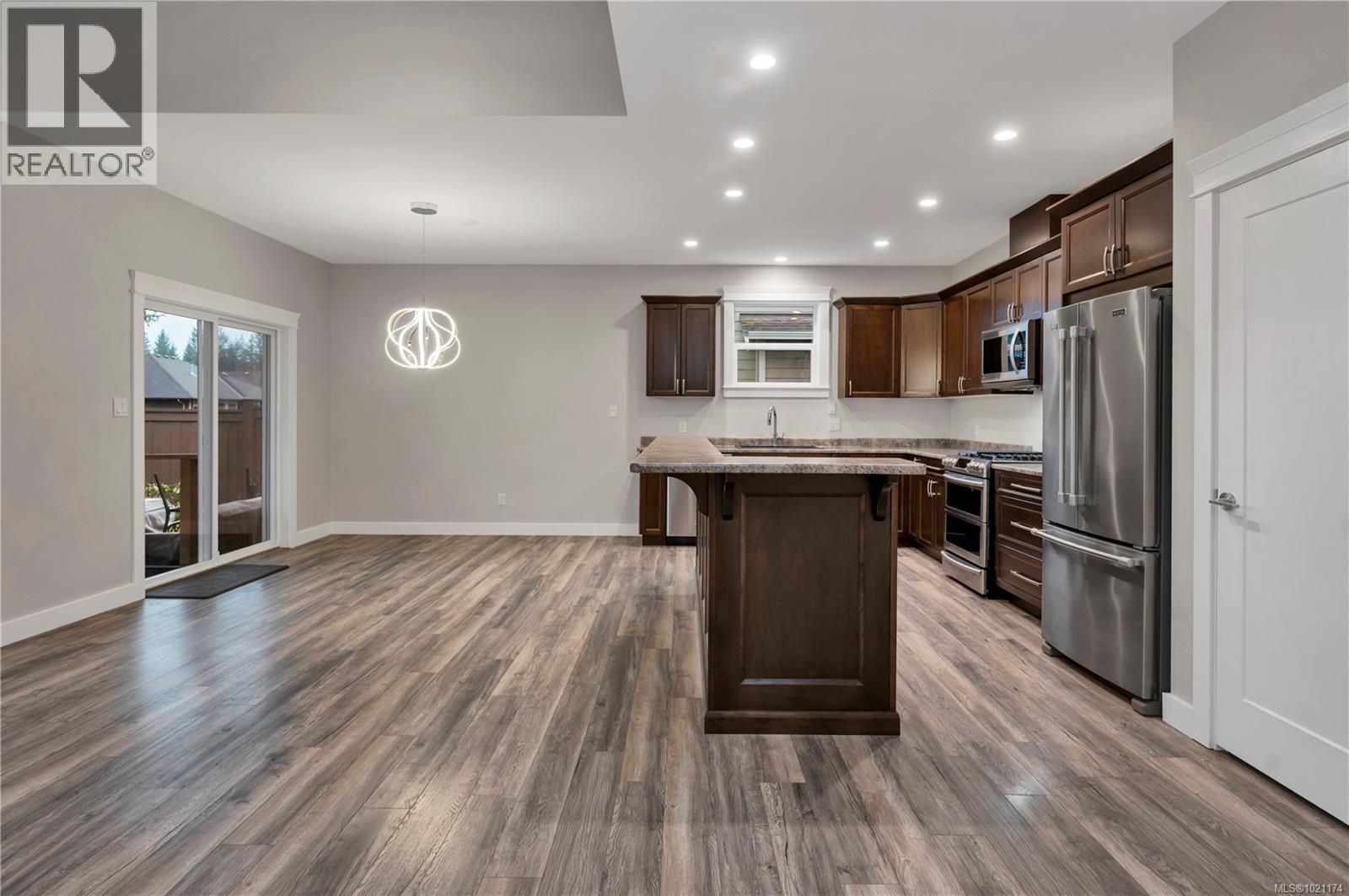 477 Legacy Dr, Campbell River, British Columbia  V9W 0A8 - Photo 4 - 1021174