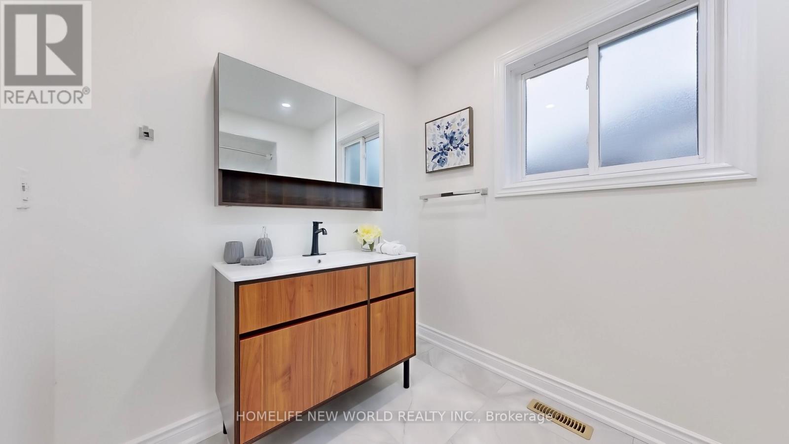 3 Athens Drive, Markham, Ontario  L3R 0C4 - Photo 27 - N12685240