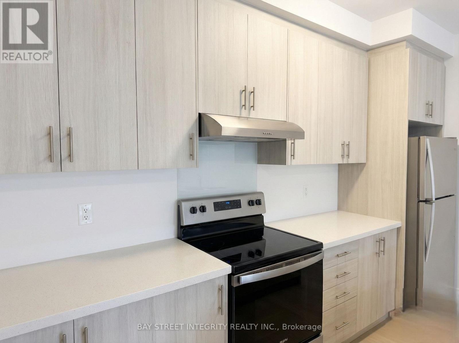 27 John Canning Way, Markham, Ontario  L3R 3X3 - Photo 5 - N12685262