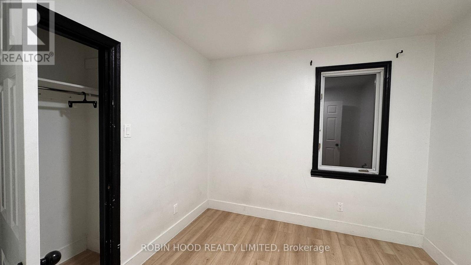 3 - 281 Columbus Avenue, Ottawa, Ontario  K1K 1P3 - Photo 5 - X12685264