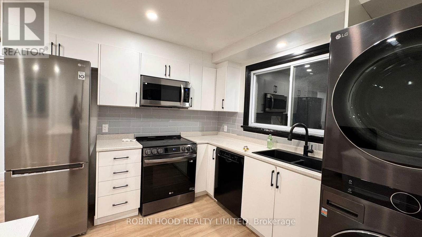 3 - 281 Columbus Avenue, Ottawa, Ontario  K1K 1P3 - Photo 7 - X12685264