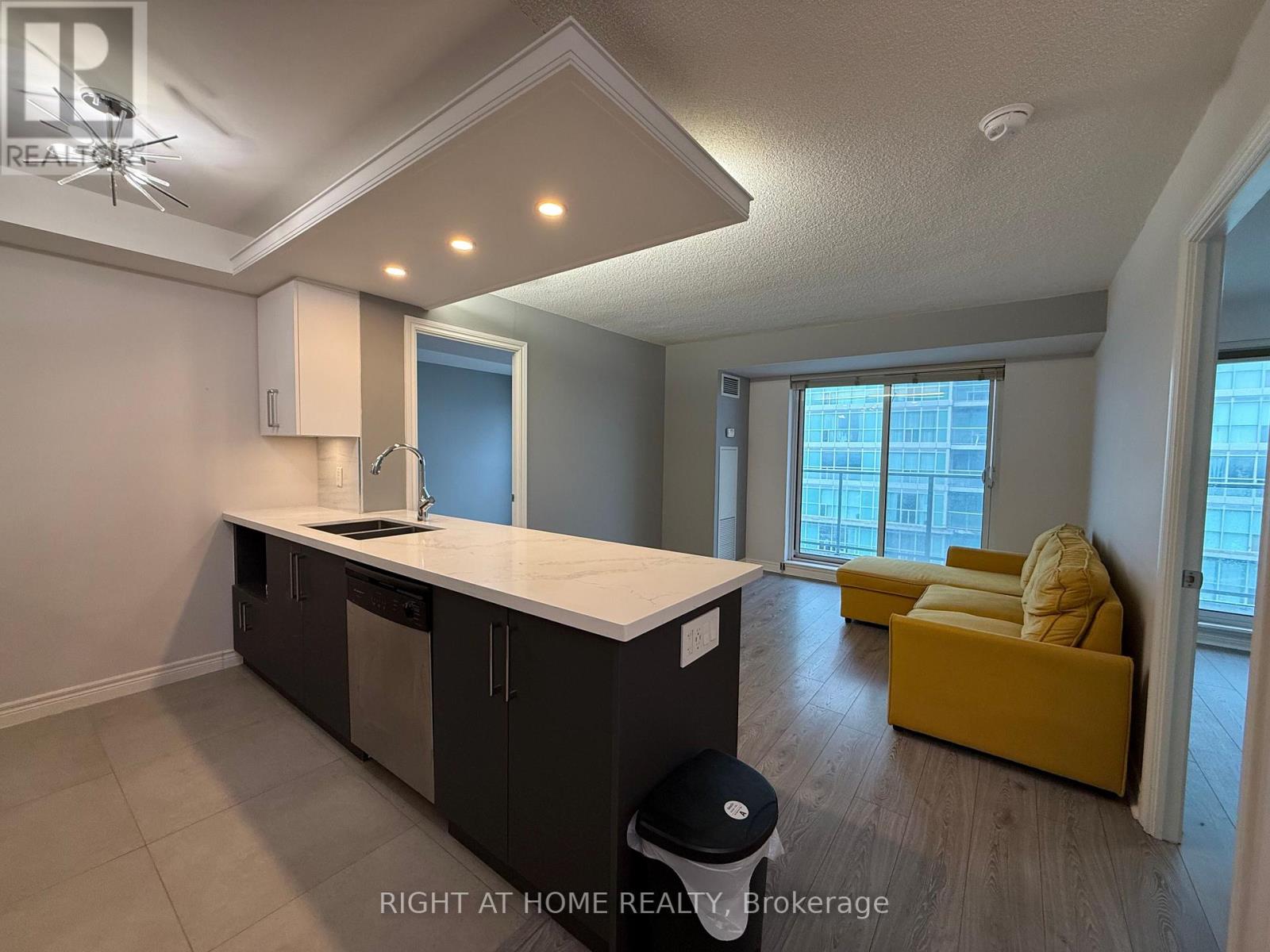 Ph3503 - 70 Town Centre Court, Toronto, Ontario  M1P 0B2 - Photo 3 - E12685270