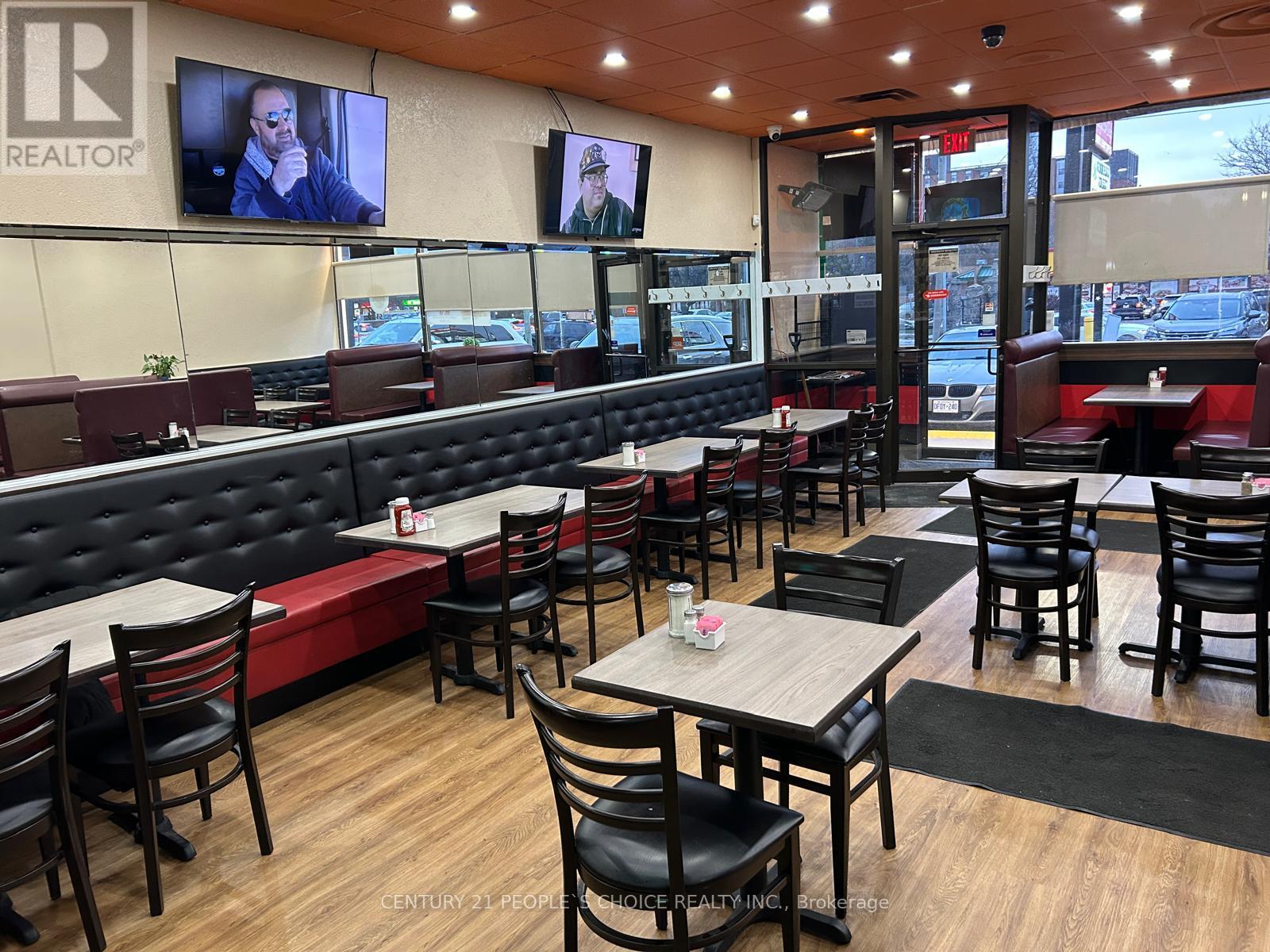 1100 Simcoe Street N, Oshawa, Ontario  L1G 4W6 - Photo 3 - E12685286