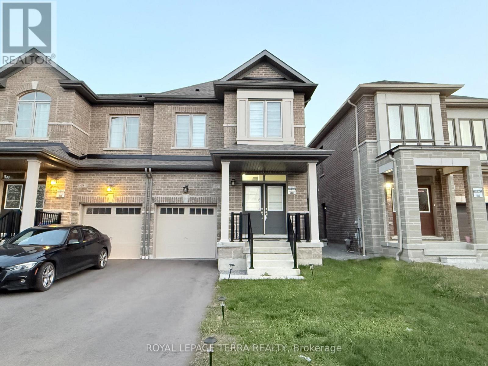 70 Fruitful Crescent, Whitby, Ontario  L1P 0N3 - Photo 2 - E12685288