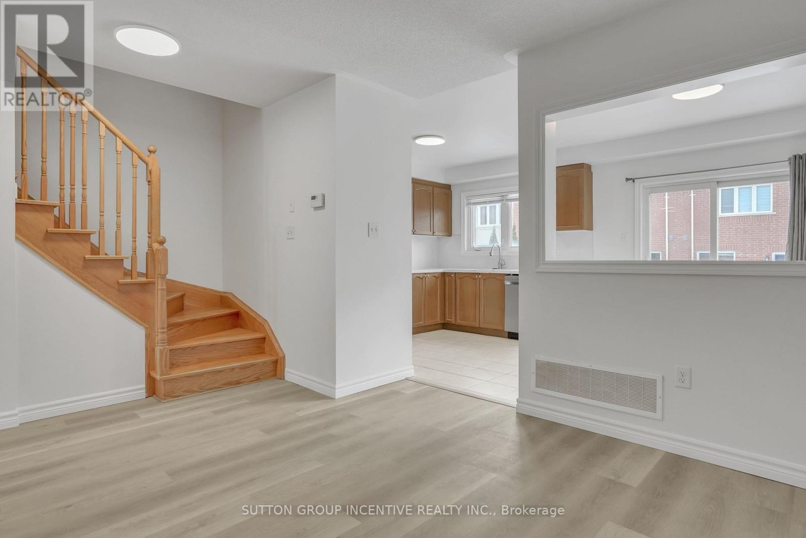 42 Southeast Passage, Whitchurch-Stouffville, Ontario  L4A 0Y3 - Photo 31 - N12685290