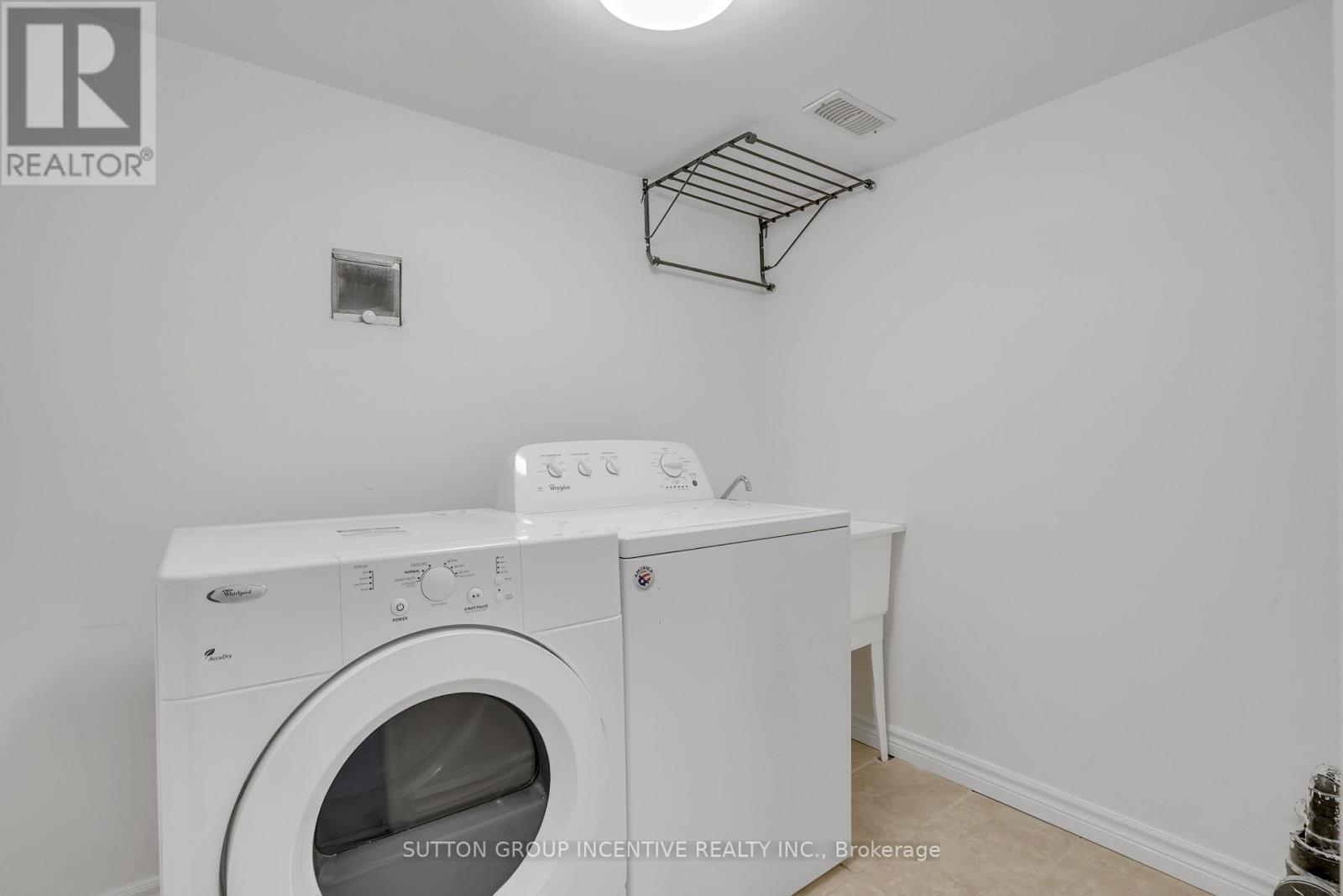 42 Southeast Passage, Whitchurch-Stouffville, Ontario  L4A 0Y3 - Photo 39 - N12685290