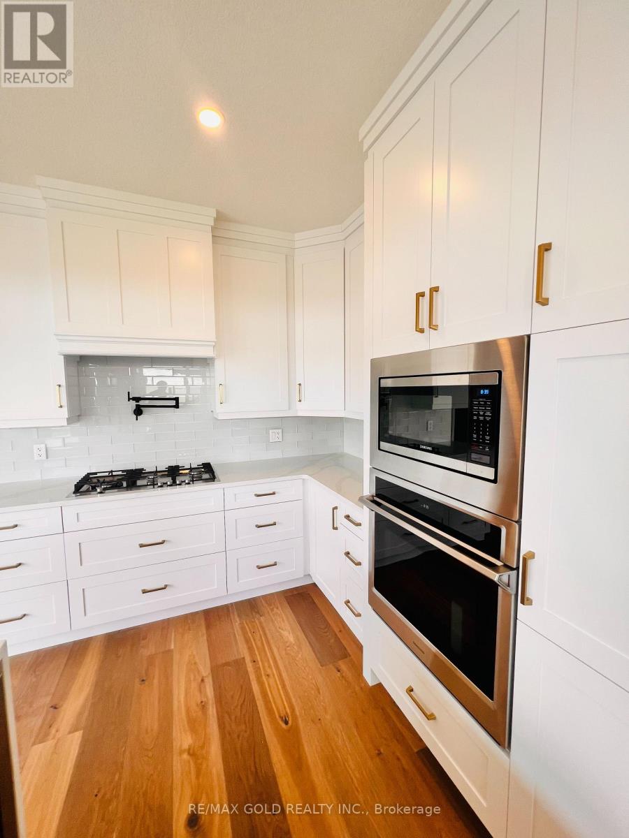 3761 Queen Street, Plympton-Wyoming, Ontario  N0N 1E0 - Photo 16 - X12685268