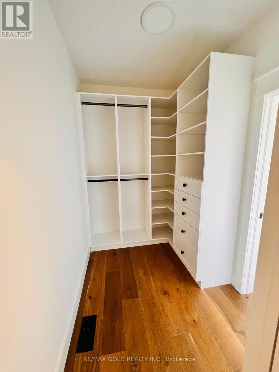 3761 Queen Street, Plympton-Wyoming, Ontario  N0N 1E0 - Photo 21 - X12685268