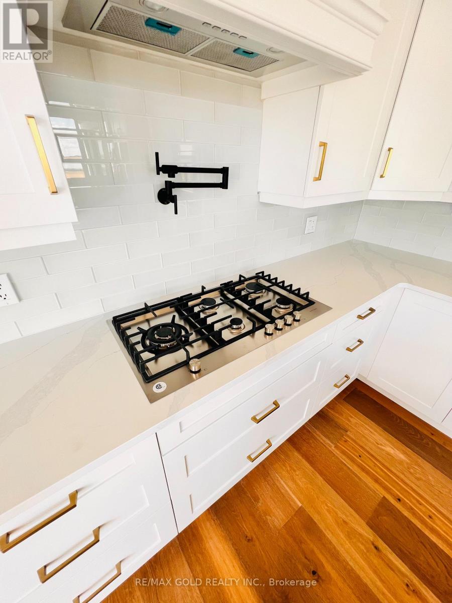 3761 Queen Street, Plympton-Wyoming, Ontario  N0N 1E0 - Photo 38 - X12685268