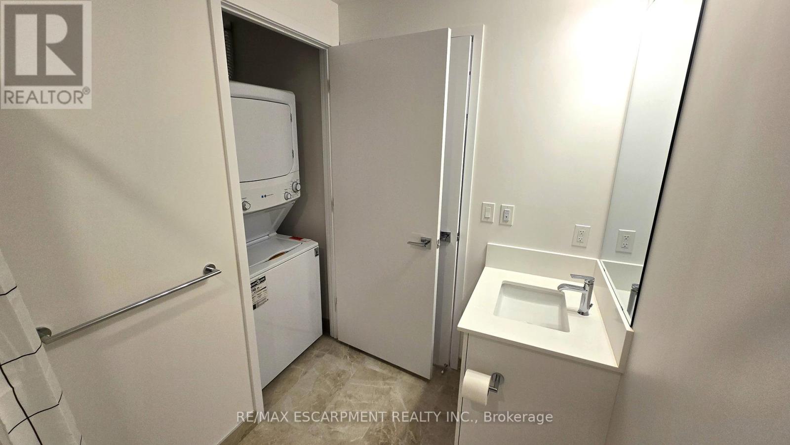 102 - 500 Plains Road E, Burlington, Ontario  L3T 2E1 - Photo 14 - W12652938