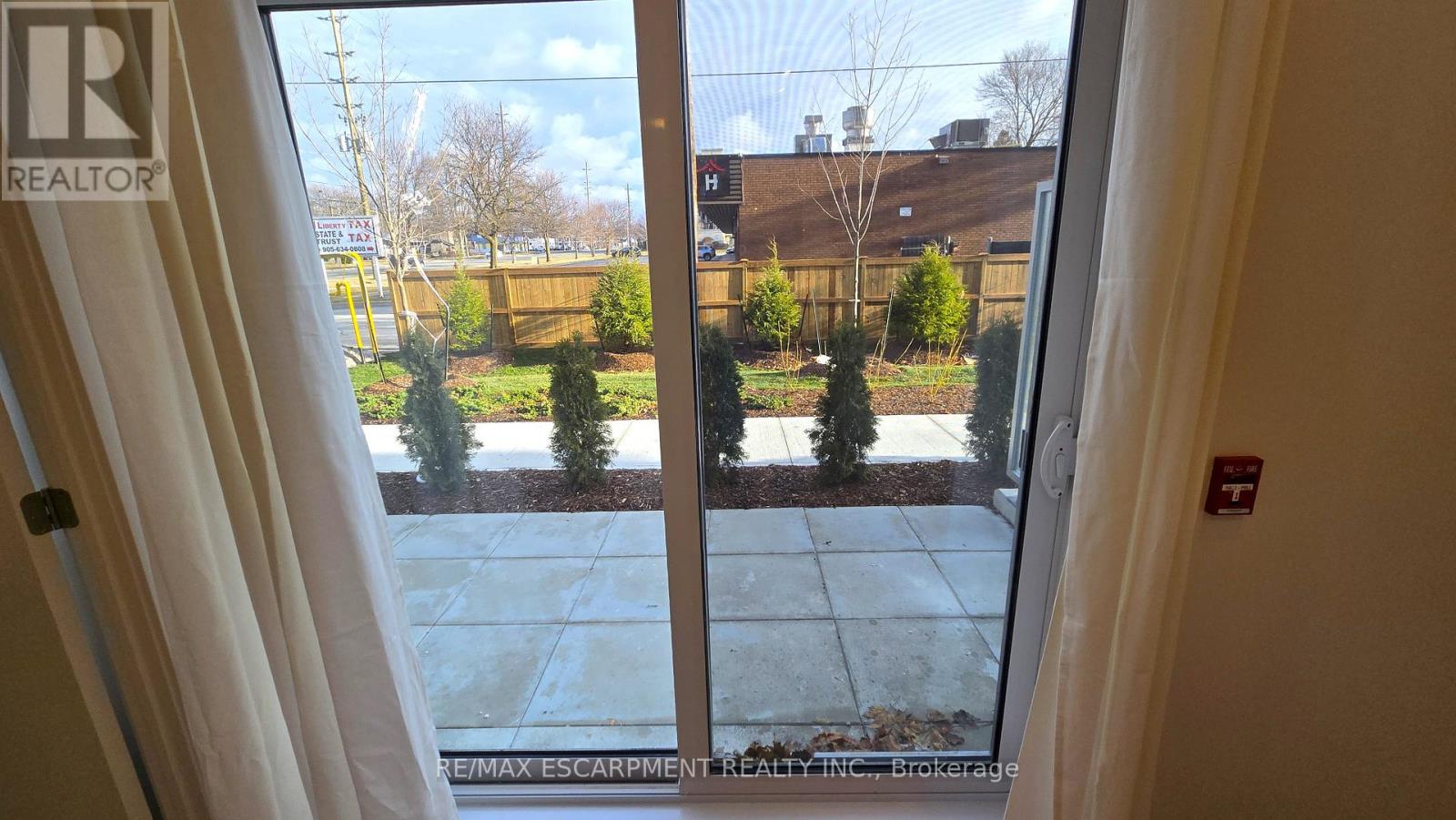 102 - 500 Plains Road E, Burlington, Ontario  L3T 2E1 - Photo 13 - W12652938