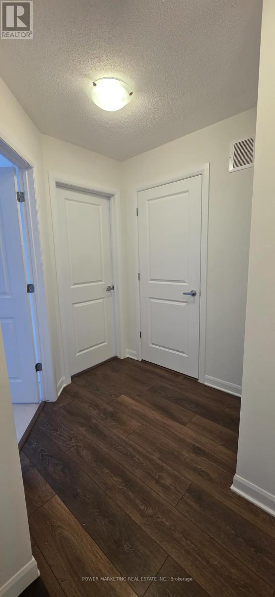 92 Natare Place, Ottawa, Ontario  K2T 0P2 - Photo 12 - X12685296