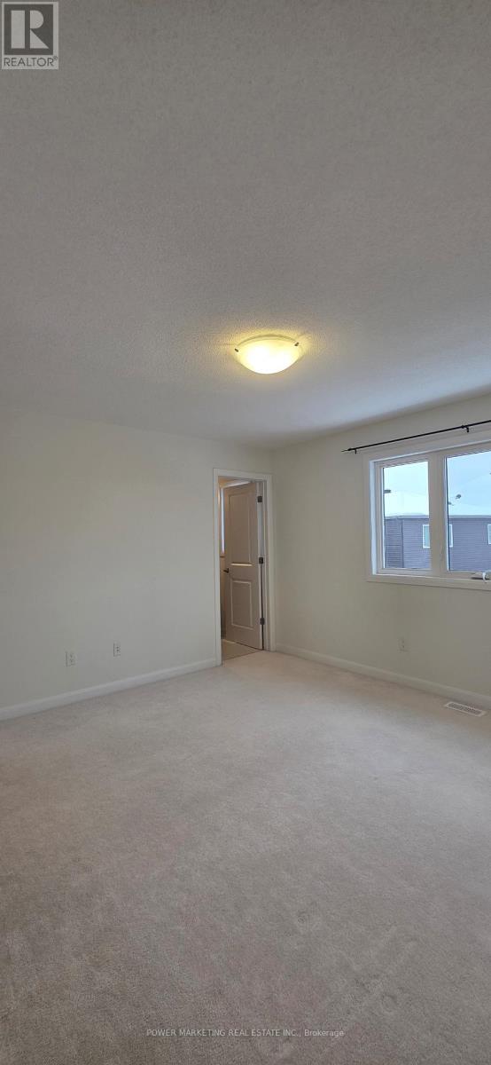 92 Natare Place, Ottawa, Ontario  K2T 0P2 - Photo 13 - X12685296