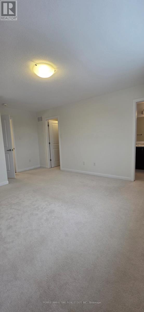 92 Natare Place, Ottawa, Ontario  K2T 0P2 - Photo 15 - X12685296