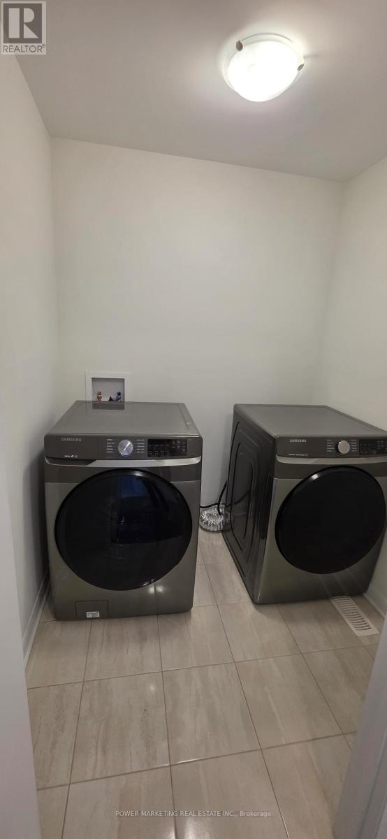 92 Natare Place, Ottawa, Ontario  K2T 0P2 - Photo 23 - X12685296