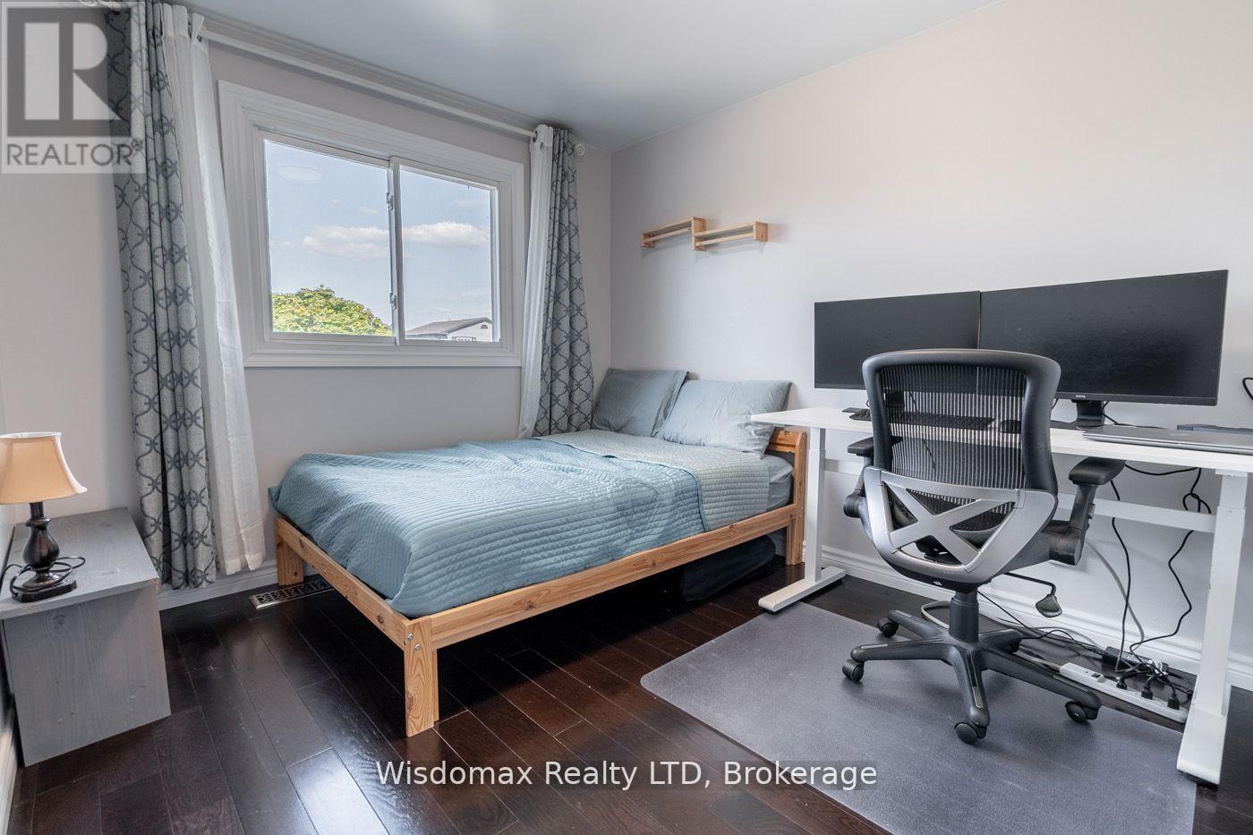 15 Capri Street, Thorold, Ontario  L2V 4W7 - Photo 17 - X12685314