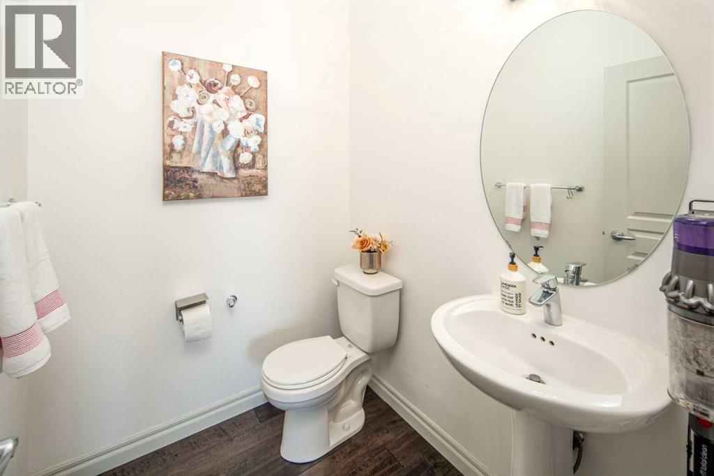 498 Sherwood Boulevard Nw, Calgary, Alberta  T3R 0Y6 - Photo 14 - A2278011