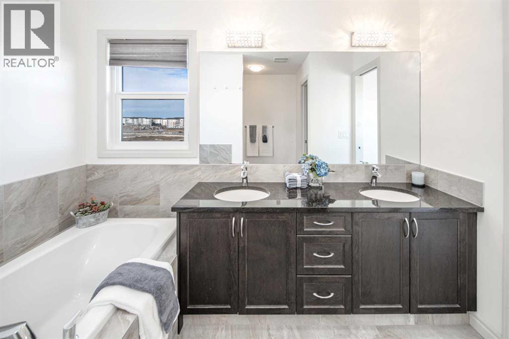 498 Sherwood Boulevard Nw, Calgary, Alberta  T3R 0Y6 - Photo 18 - A2278011