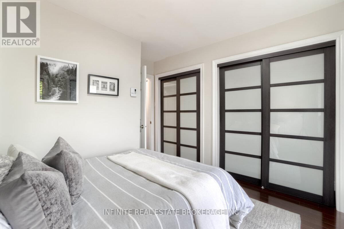 655 Coxwell Avenue, Toronto, Ontario  M4C 3B8 - Photo 5 - E12685306