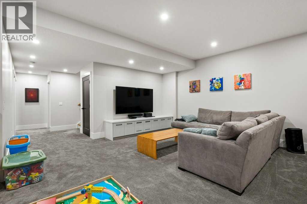 1206 Richland Road Ne, Calgary, Alberta  T2E 5M4 - Photo 35 - A2276931