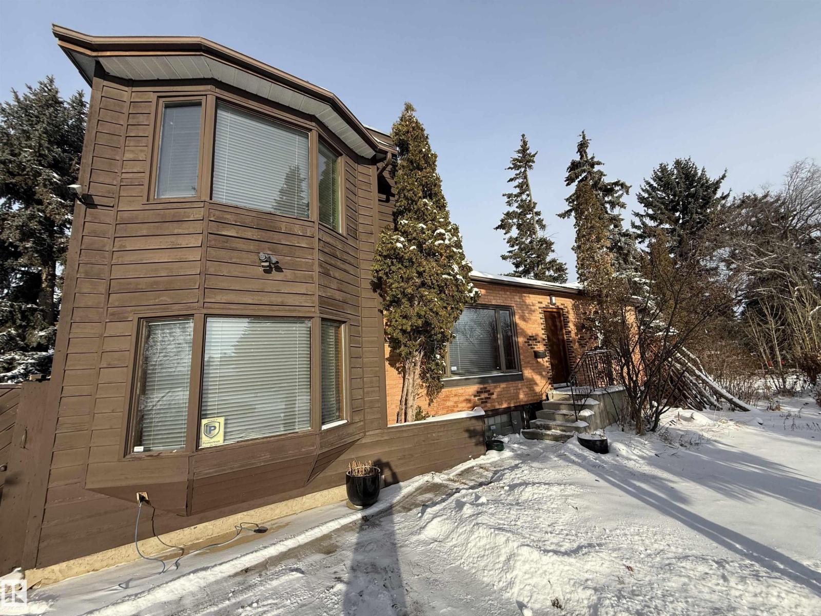 11026 110 Av Nw, Edmonton, Alberta  T5H 1H9 - Photo 2 - E4467532