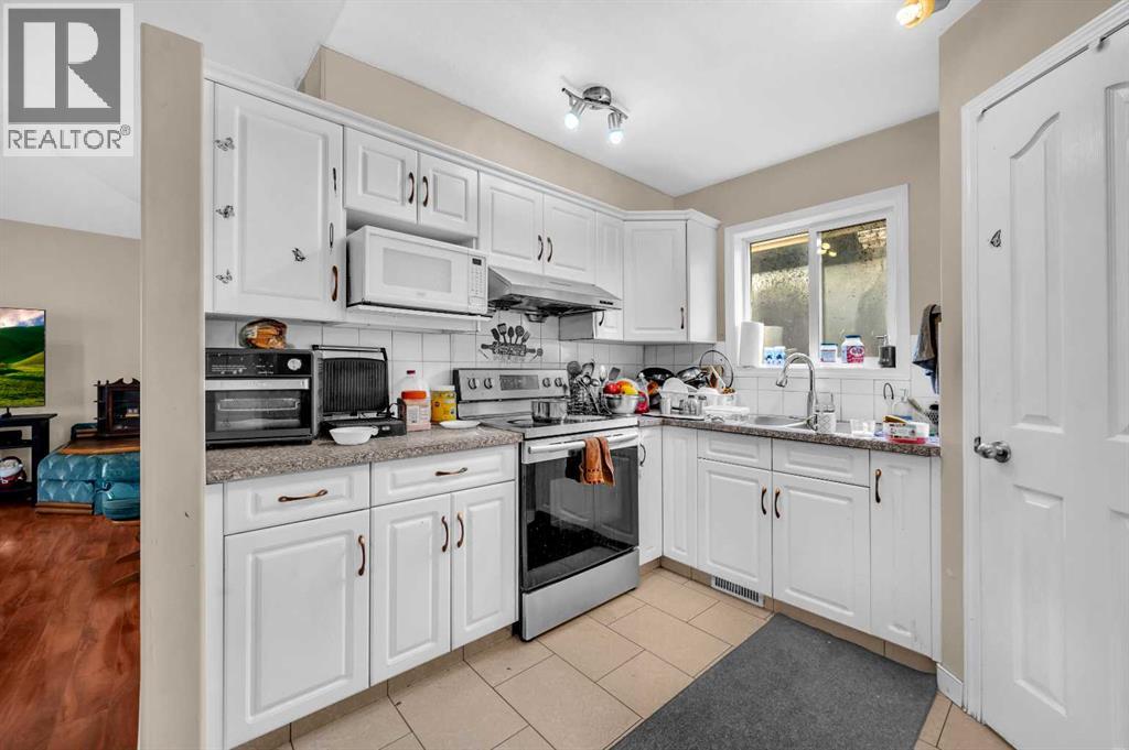 212 Tarawood Place Ne, Calgary, Alberta  T3J 5B1 - Photo 11 - A2278480